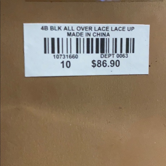 Thigh high lace up boots - Picture 3 of 3